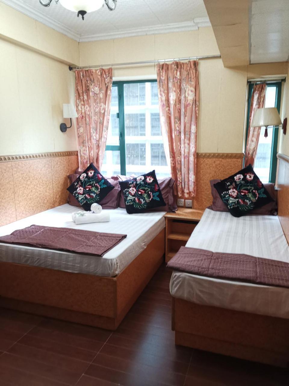 Pay-Less A2 Hotel Хонконг Екстериор снимка