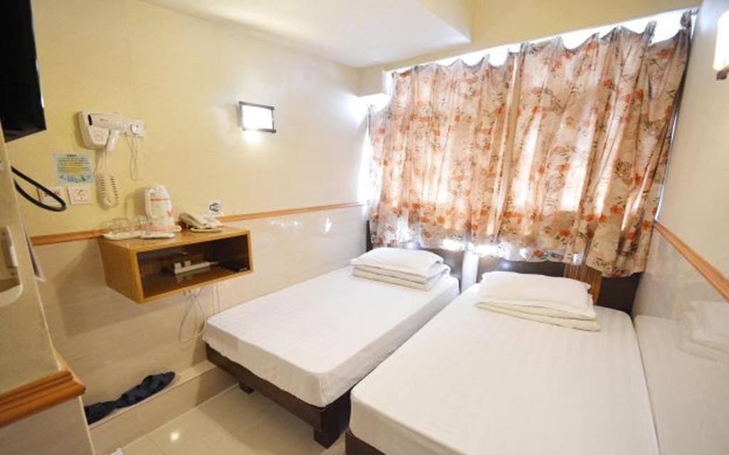 Pay-Less A2 Hotel Хонконг Екстериор снимка